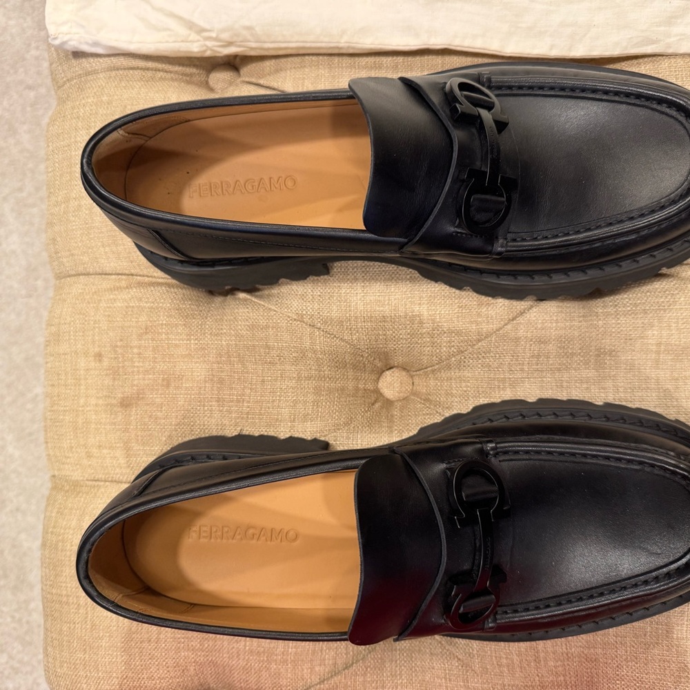 Salvatore Ferragamo Black Leather Slip-On Loafers - Picture 3 of 4